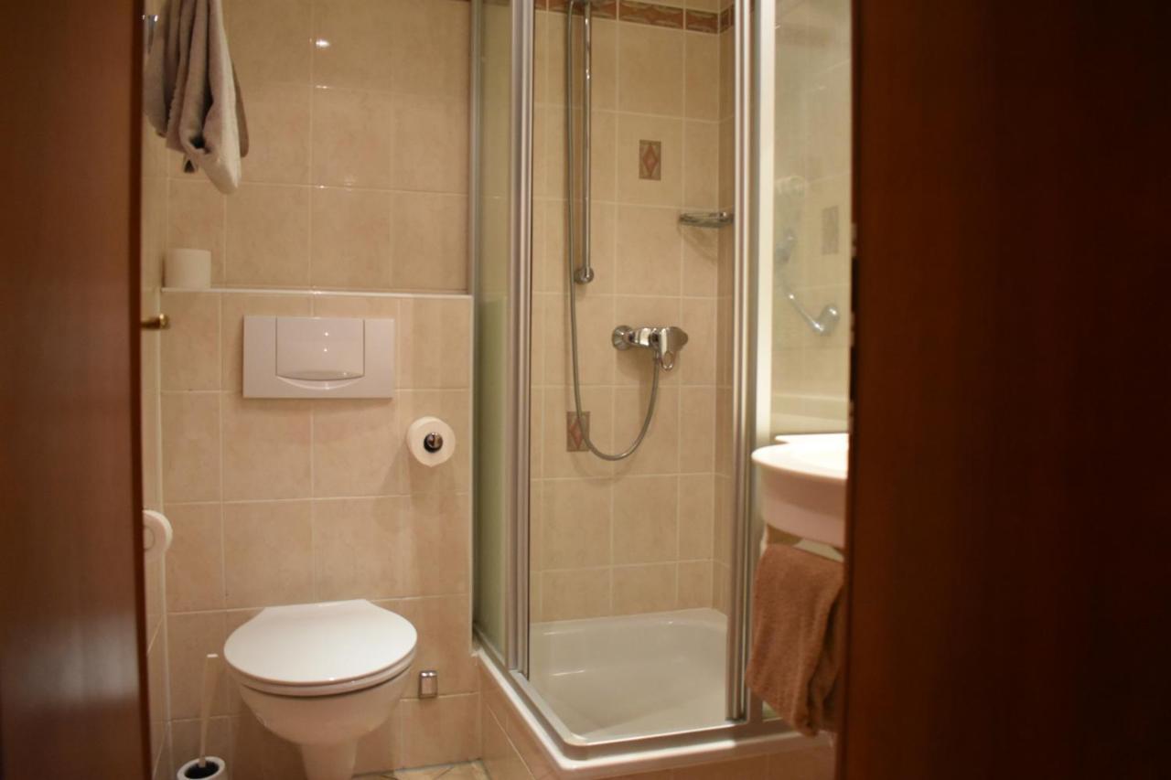 Hotel Atlanta Valkenburg aan de Geul ภายนอก รูปภาพ
